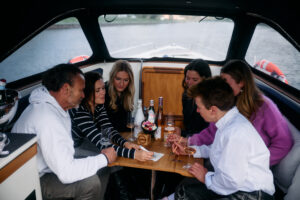 DSC_0976.2 Ein Privatboot ist ein toller Ort für Teamwork.